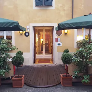 https://albergo-san-martino.it-tuscanyhotel.com